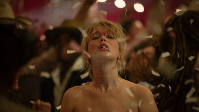 MC INSIDE | 린 램지 감독 '다이 마이 러브' 국내 개봉