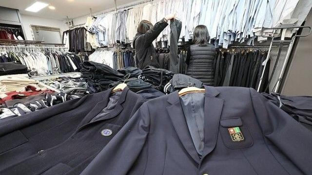 공정위, ‘관행적 담합’ 교복시장 정조준…전국 제조사·대리점 동시 압수조사