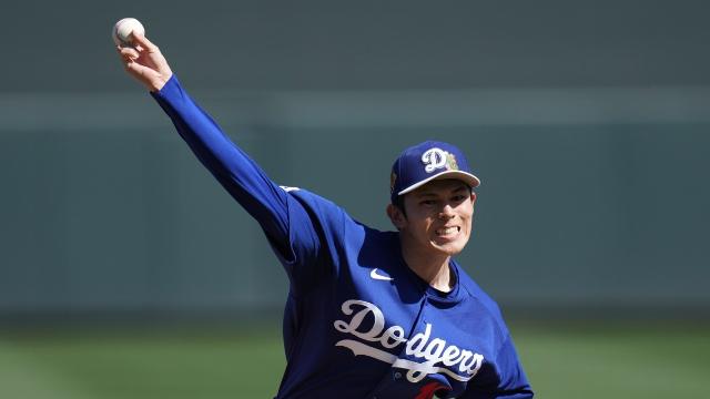 다저스 사사키, MLB 시범경기 첫 등판서 1⅓이닝 3실점