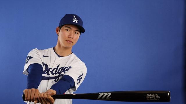 MLB 시범경기 첫 홈런 때린 김혜성, 절정의 타격감으로 일본행