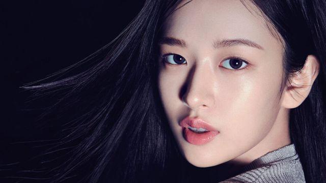 톰 포드 뷰티와 안유진의 관능적인 만남 #2