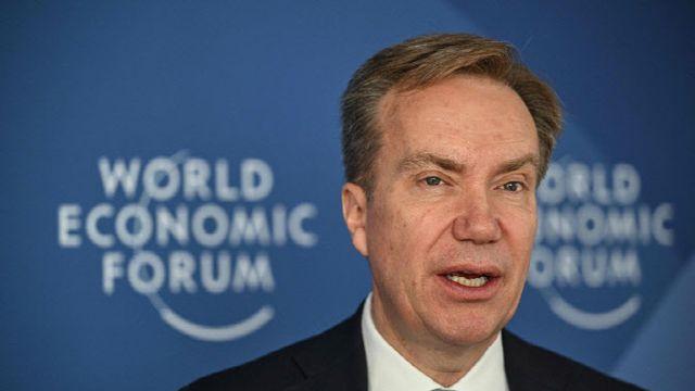 핵폭탄급 위력의 ‘엡스타인 파일’…세계경제포럼 총재도 사퇴