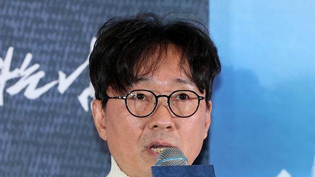 “개명하고 성형할 것” 장항준, ‘왕과 사는 남자’ 천만공약 초토화