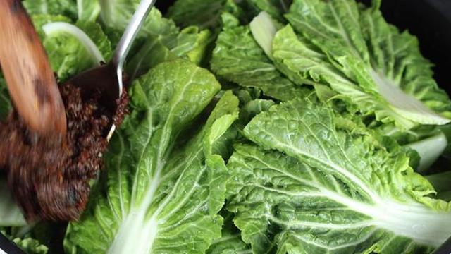 무치지 마세요...2월 봄동은 '이렇게' 해야, 남편이 '삼겹살' 사옵니다