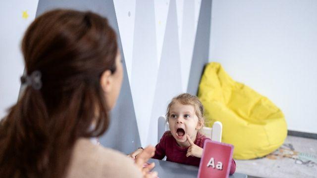 말이 늦은 아이, 기다려도 될까