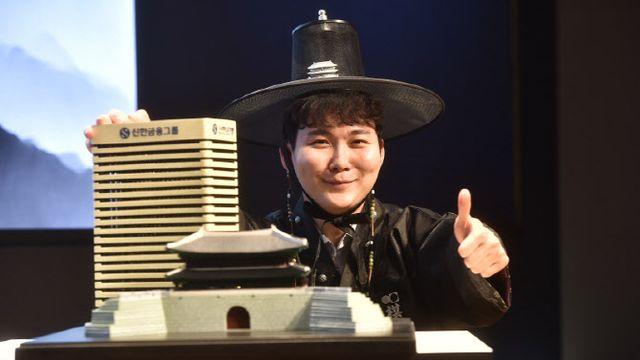 박정환 9단, 中 왕싱하오 꺾고 세계기선전 초대 우승…'상금 4억원 잭폿'