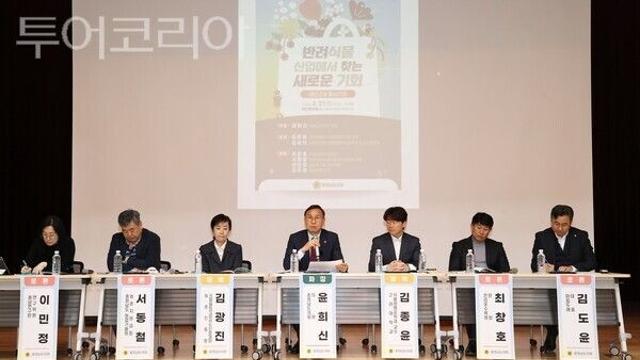 충남도의회, 반려식물 산업 ‘충남형 미래전략산업’ 으로 육성
