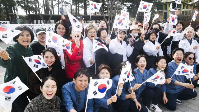 우리 동네에서 울린 대한독립 만세…수원시국학원 3·1절 기념행사 [포토뉴스]