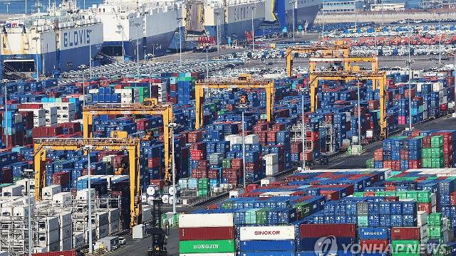 반도체 쾌속 질주에 2월 수출 29%↑…무역흑자 역대 최대(종합)