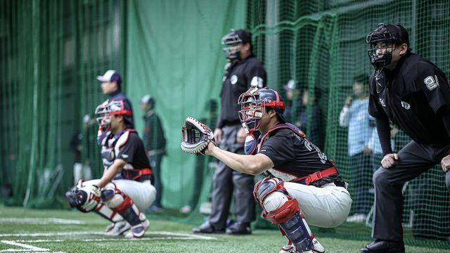 손가락 통증 재발한 정보근…김태형 롯데 감독, 백업 포수 후보 2명에 경쟁심 자극