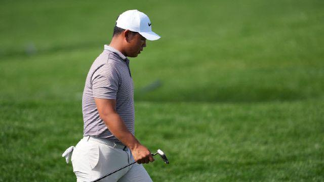 퍼트 흔들린 김주형, 3R는 공동 64위 하락…라우리 공동 선두