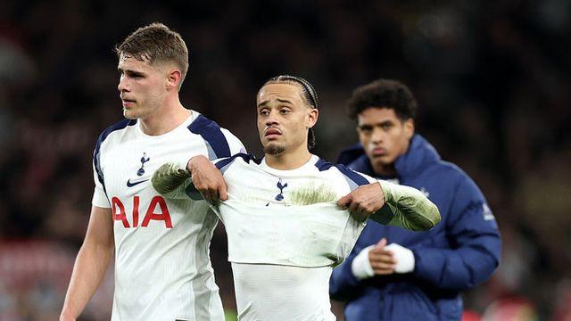 손흥민 연봉 반으로 깎일 뻔했다!...