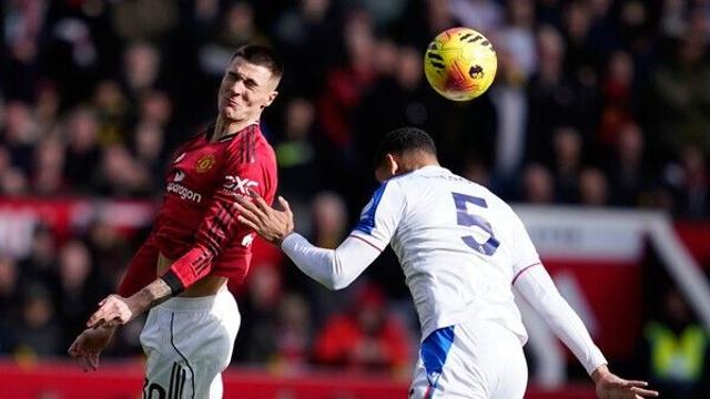 '2-1 짜릿한 역전승' 맨유, 3년 만에 EPL 3위 등극…팰리스 침몰