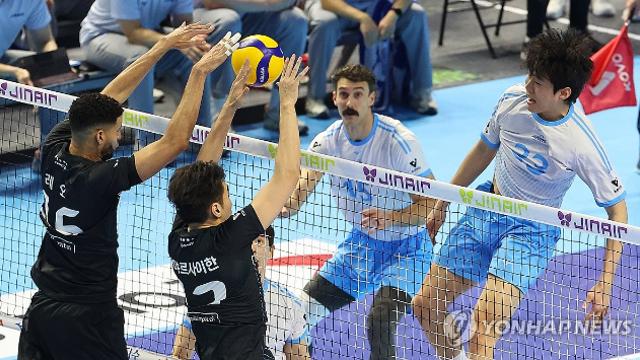 프로배구 막판 순위 전쟁…남녀부 모두 '끝까지 간다'