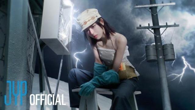 ITZY 유나, 3월 23일 솔로 출격! 첫 앨범 'Ice Cream'··· 예지 잇는 두 번째 솔로 주자