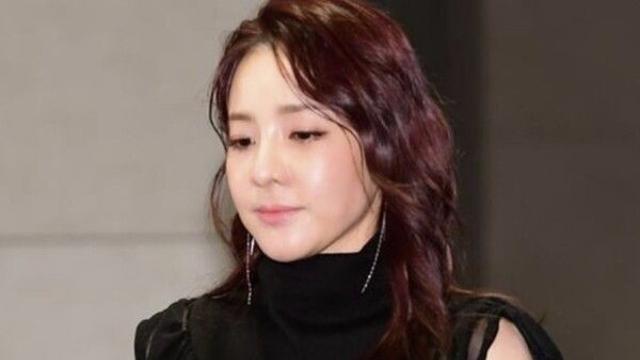 산다라박, 박봄의 갑작스러운 '마약 저격' 논란 속 소속사 계약 만료 확인