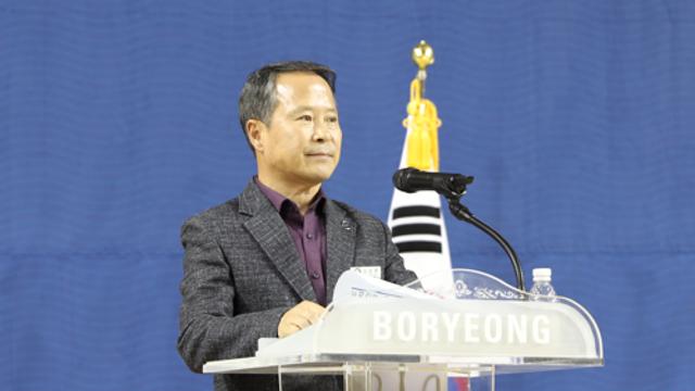 김윤환 사무국장 