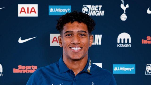 [PL POINT] 토트넘, 레프트백 1, 2, 3 옵션 부상→대체 그레이마저 부진...19살 신입생, 팰리스전 선발 유력