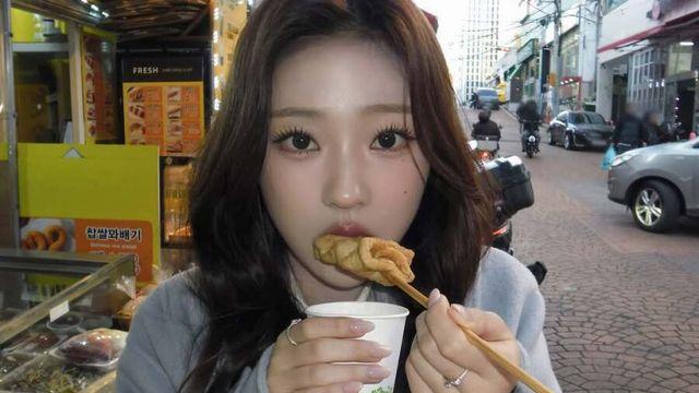 어묵 먹어보는 하츠투하츠 멤버