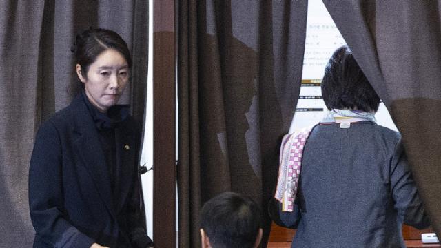 '공천 헌금 1억 의혹' 강선우·김경 3일 구속 갈림길