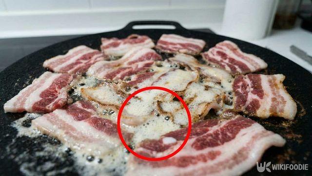 냉동 삼겹살 하얀 물 나온다면…굽기 전에 '이것'부터 하세요