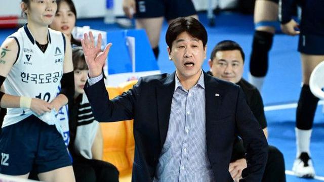 여자 프로배구 감독 김종민, 폭행·명예훼손 혐의 약식기소…KOVO 