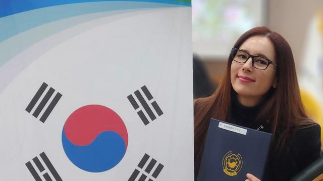 ‘미수다’ 에바 포피엘, 20년만 “드디어”…한국 국민 됐다