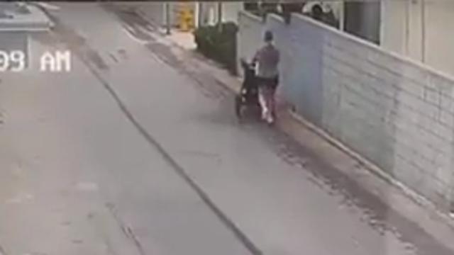 유모차 치고 그냥 가는 나쁜 새끼