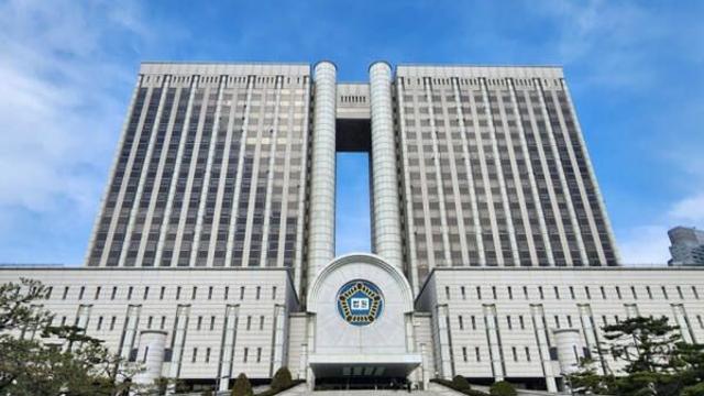 [속보] '36주차 낙태' 병원장 1심 징역 6년…