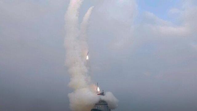 [이슈] 이란사태에 김정은, 순항미사일 시험발사 참관 