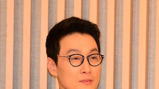 4년 조용하던 이휘재…갑자기 다시 뜬 이유 [굳이 왜?]