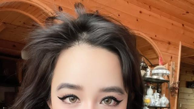 박봄, ‘산다라박 마약설’ 주장 후 돌연 셀카 게재…팬들, 건강 염려 [왓IS]