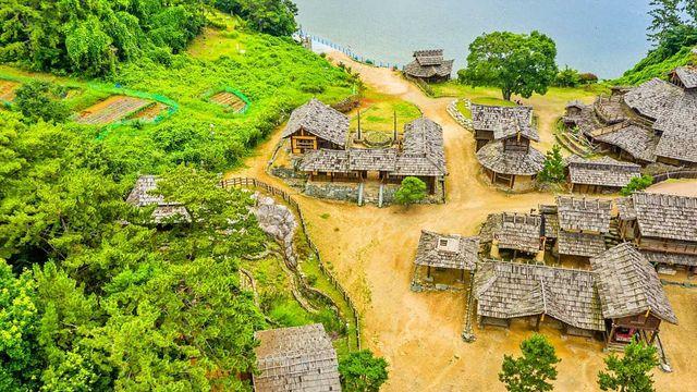 레전드 사극 다 거쳐 갔다…1.7km 해안 산책로 품은 '무료' 명작 촬영지