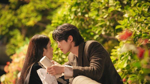 [공식] 아이유♥변우석 '대군부인', 4월 10일 온다