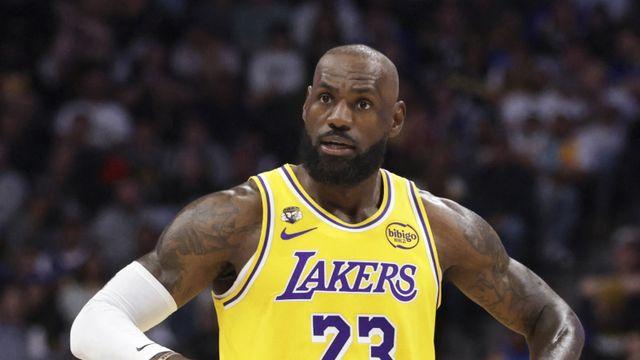 ‘킹’ 제임스, NBA 새 역사 썼다…압둘자바 제치고 통산 최다 필드골