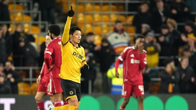 황희찬 시즌 3호골 울브스, 리버풀에 1-3 완패…FA컵 16강 탈락