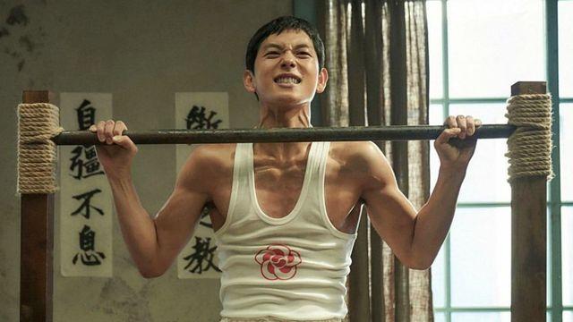 초호화 캐스팅작, 드디어 풀렸다…'넷플릭스 TOP 6' 등극한 200억 대작 '한국 영화'