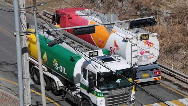 정부, 원유 600만 배럴 긴급 도입...민항기 통해 UAE서 국민들 귀국