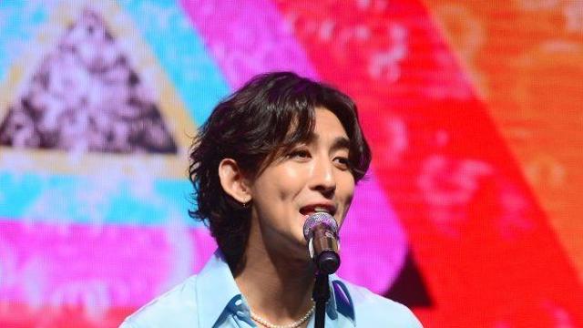 잔나비 최정훈 ‘수백 회 비밀 댓글’ 스토킹범 단죄…“벌금 500만 원”