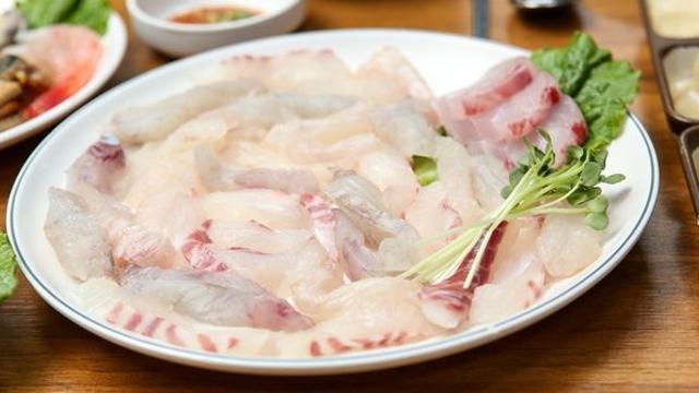 밥에 섞을 초대리 주문에 락스 준 횟집 측이 손님 사과 요구에 한 놀라운 말