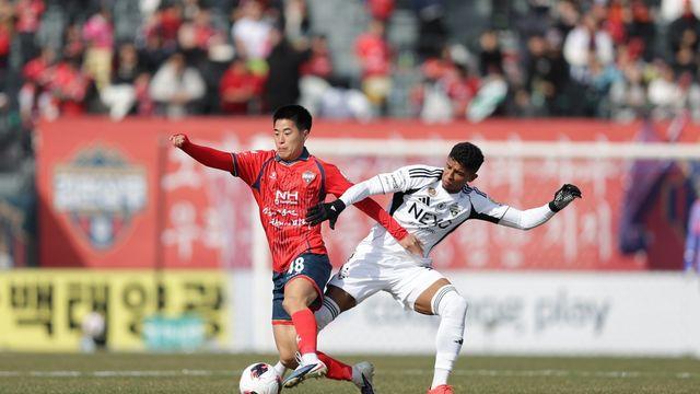 [SD 리뷰 in 김천] 김천-전북의 맞대결은 1-1 무승부…교체카드 적중 속에 홍윤상-모따가 장군멍군 주고받았다!