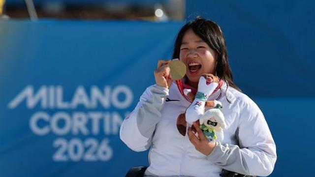 첫 대회서 '금빛 질주' 19세 김윤지 