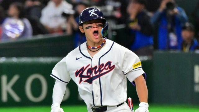 '빠던 미쳤다' MVP 김도영 한국 살렸다! 6회 호쾌한 투런포→한국 3-2 역전 성공…2R 진출 서막 올랐다 [WBC]