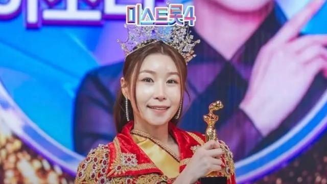 ‘미스트롯4’ 우승 이소진 “숨기고 있던 상처 치유, 따뜻한 격려 감사” [전문]