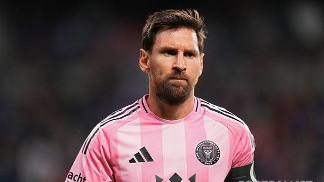 “펠레보다 더 대단하지?” 트럼프 만나고 온 메시, 美 수도 팀 상대로 ‘3호골’ 폭발