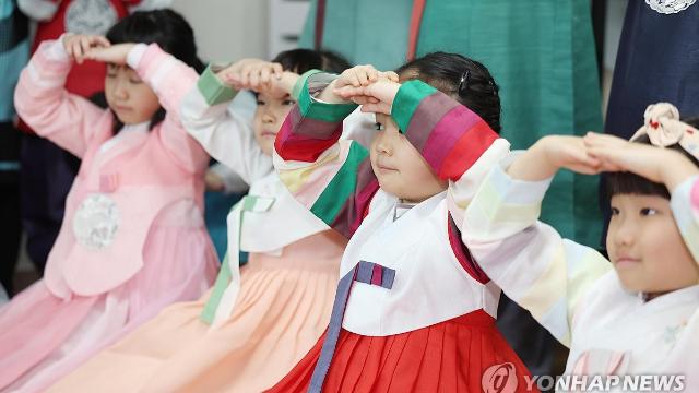 부모 부양은 자식 몫 옛말…