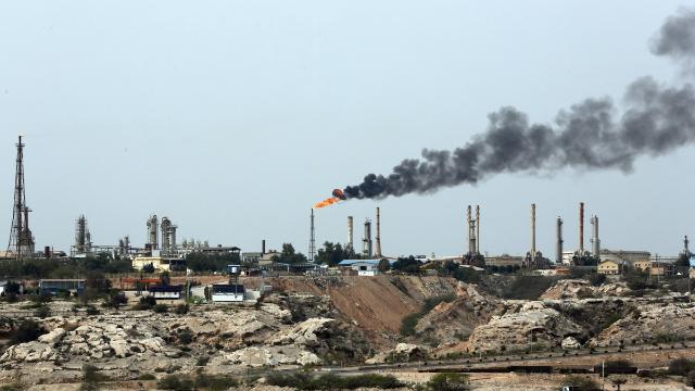 [유가 100달러] 美가 아직 안때린 이란 석유 생명줄 하르그섬