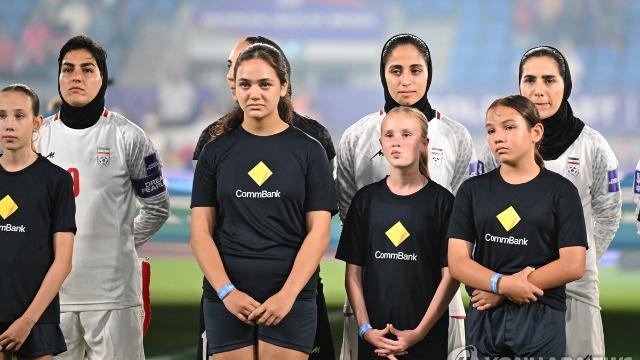 '국가 침묵' 이란 여자 축구대표 5명, 호주 망명 허용