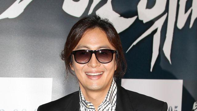 배용준, 주지훈·도경수 소속사 주식 추가 매수…지분율 8% [IS엔터주]