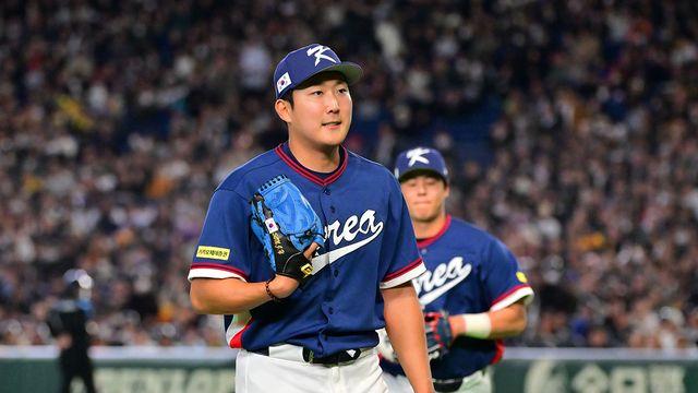 '전세기 못 타고 귀국' 11승 투수, 어떻게 이런 일이…대표팀도, LG도 검진 결과 기다린다 [WBC]